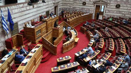El Parlamento griego aprobó la nueva reforma laboral. Foto: EFE.