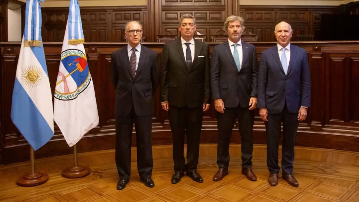 Encabezó su primera reunión como ministro de Justicia.