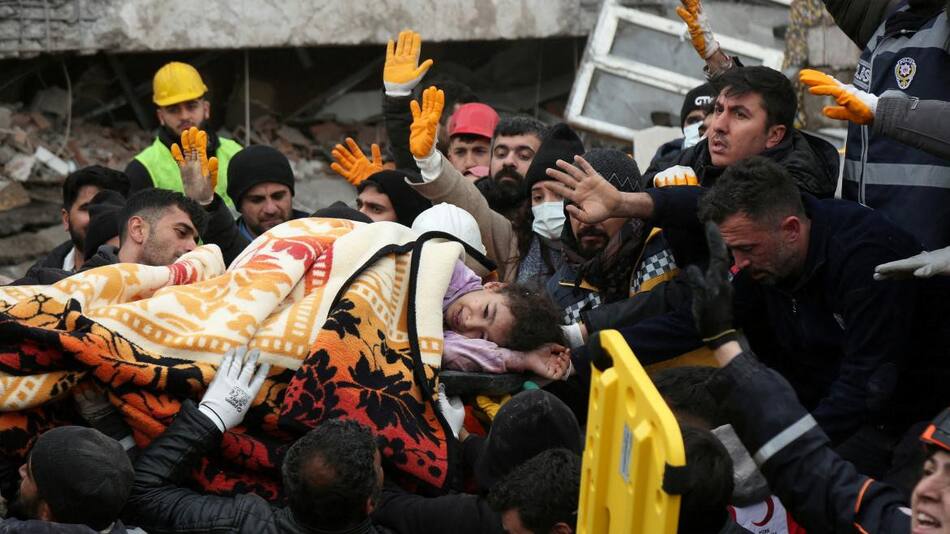 Rescatistas. Foto: Reuters.