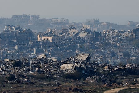 Ruinas en la Franja de Gaza. Foto: Reuters.