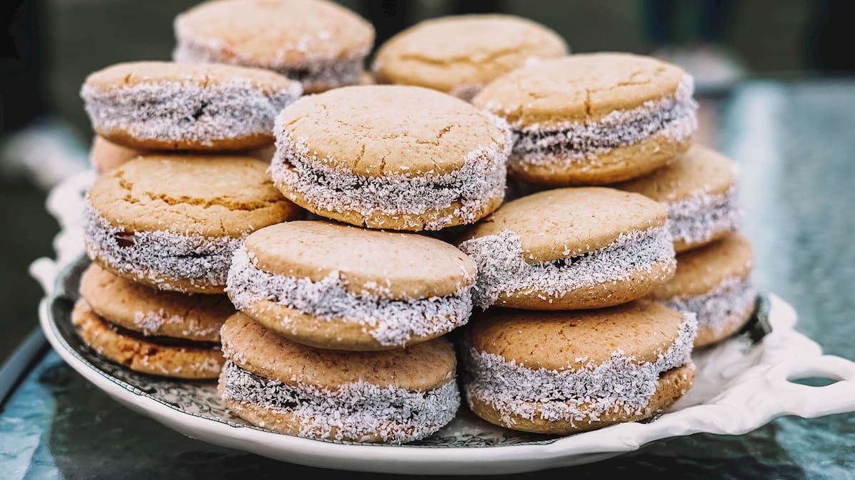 Más que un símbolo nacional: el significado oculto de la palabra “alfajor” que viajó del mundo árabe a nuestra identidad