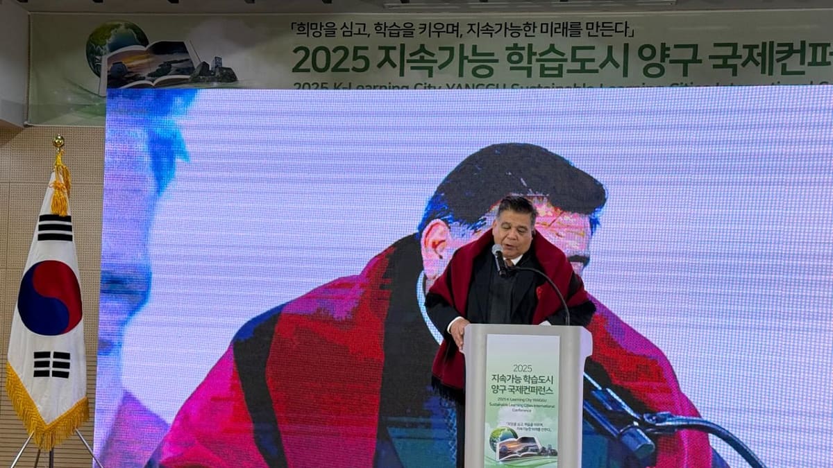 Mario Ishii fue reconocido en la República de Corea por su aporte a la educación.