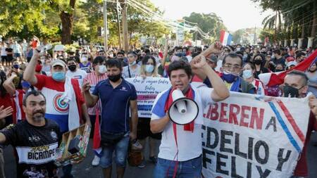 Marcha contra restricciones por coronavirus en Paraguay, NA