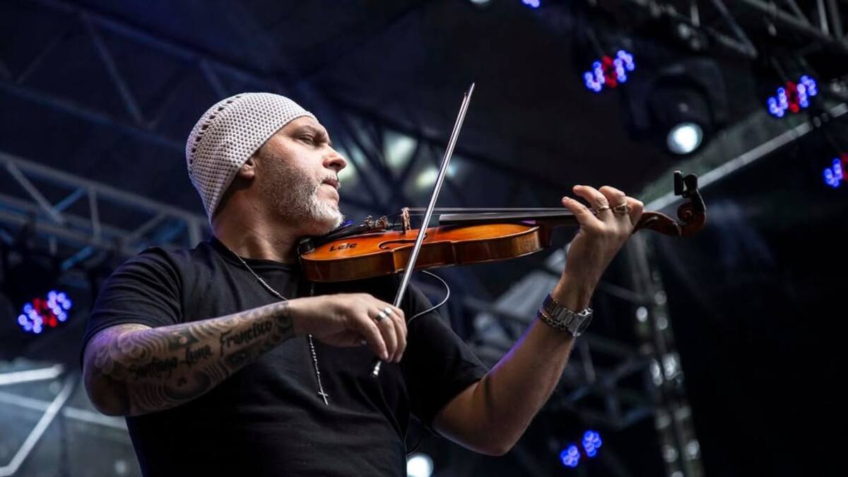 Lele Lovato, el artista que cerrará el Festival Regional del Choripán en Ranchos.
