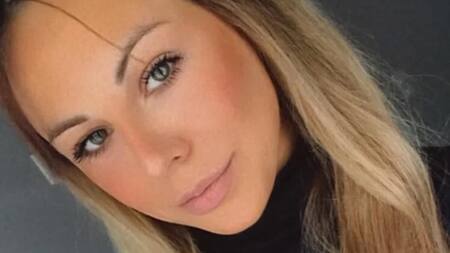 Ana Clara Urdangaray junto a su padre.