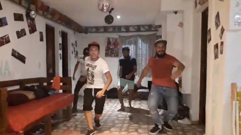 Leña para el carbón versión malambo