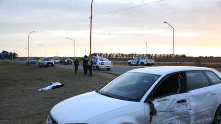El automóvil involucrado en el trágico siniestro vial en Punta Alta. Foto: Gentileza La Brújula 24.
