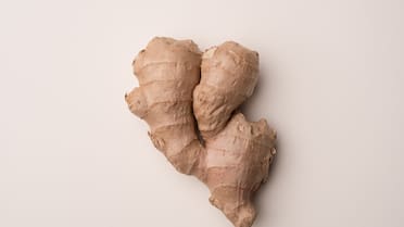 Oro para la salud: cómo consumir jengibre a diario para estimular la producción de colágeno de forma natural