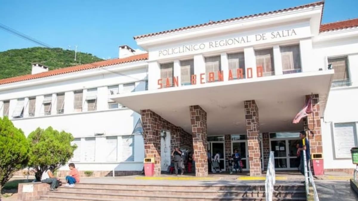 El ministro de Salud de Salta fue derivado al nosocomio para evaluación médica tras el accidente.