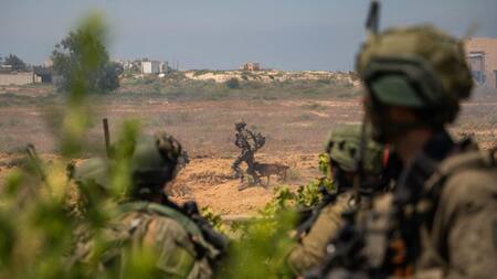 Soldados israelíes en la Franja de Gaza; guerra Israel-Hamás: Foto: X @idfonline