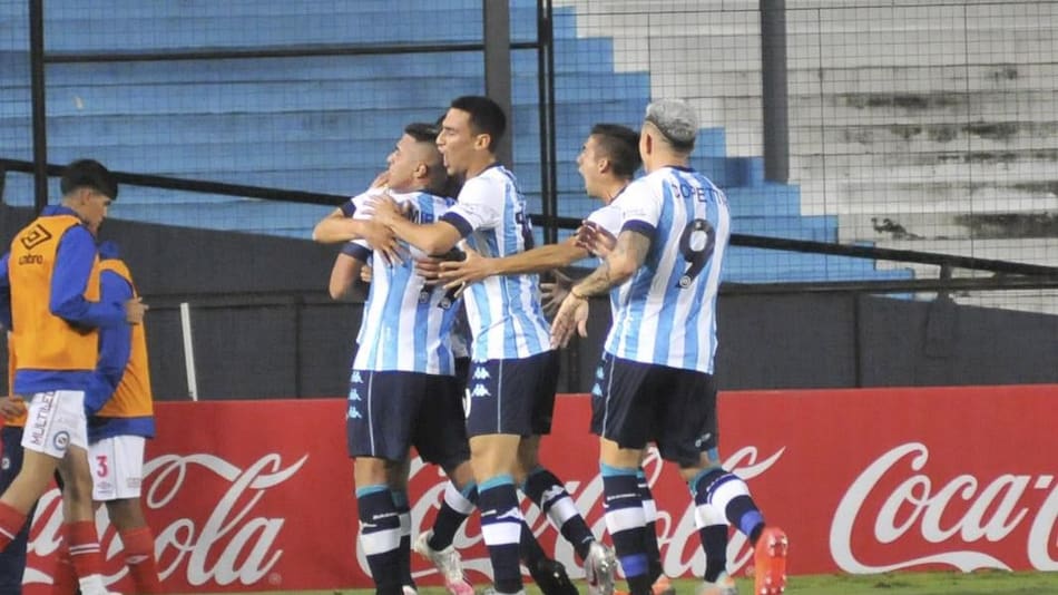 Racing vs Argentinos Juniiors, Fútbol argentino, NA.