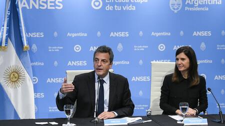 Sergio Massa anunció nuevos beneficios para jubilados. Foto: Télam.