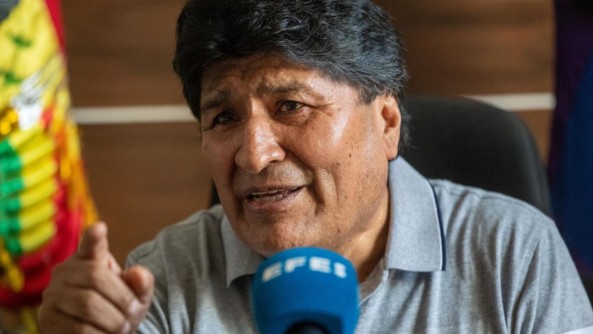 Evo Morales exige la renuncia de Rodrigo Paz.