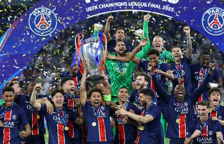 PSG campeón de la Champions League 2024/25. Foto: REUTERS/Kai Pfaffenbach.