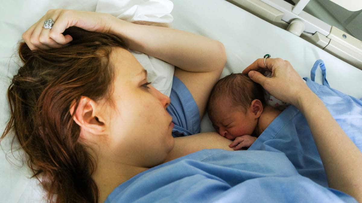 Maternidad, lactancia, bebé, salud. Foto: Unsplash