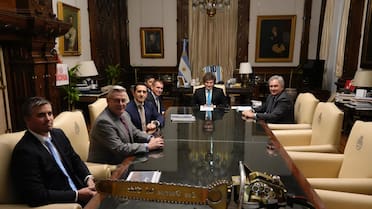 Milei y Quirno recibieron a directivos de empresas mineras en Casa Rosada