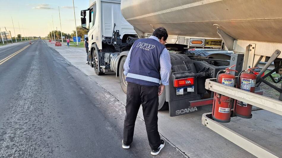 La Aduana denunció el contrabando de combustible por $2.600 millones. Foto: Aduana.