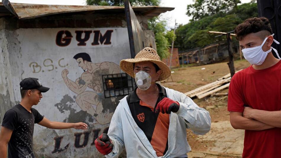 Coronavirus, Ecuador, REUTERS