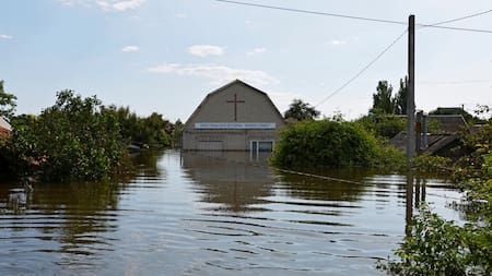 Rusia y Ucrania han intercambiado culpas por la rotura de la presa hidroeléctrica de Kajovka
