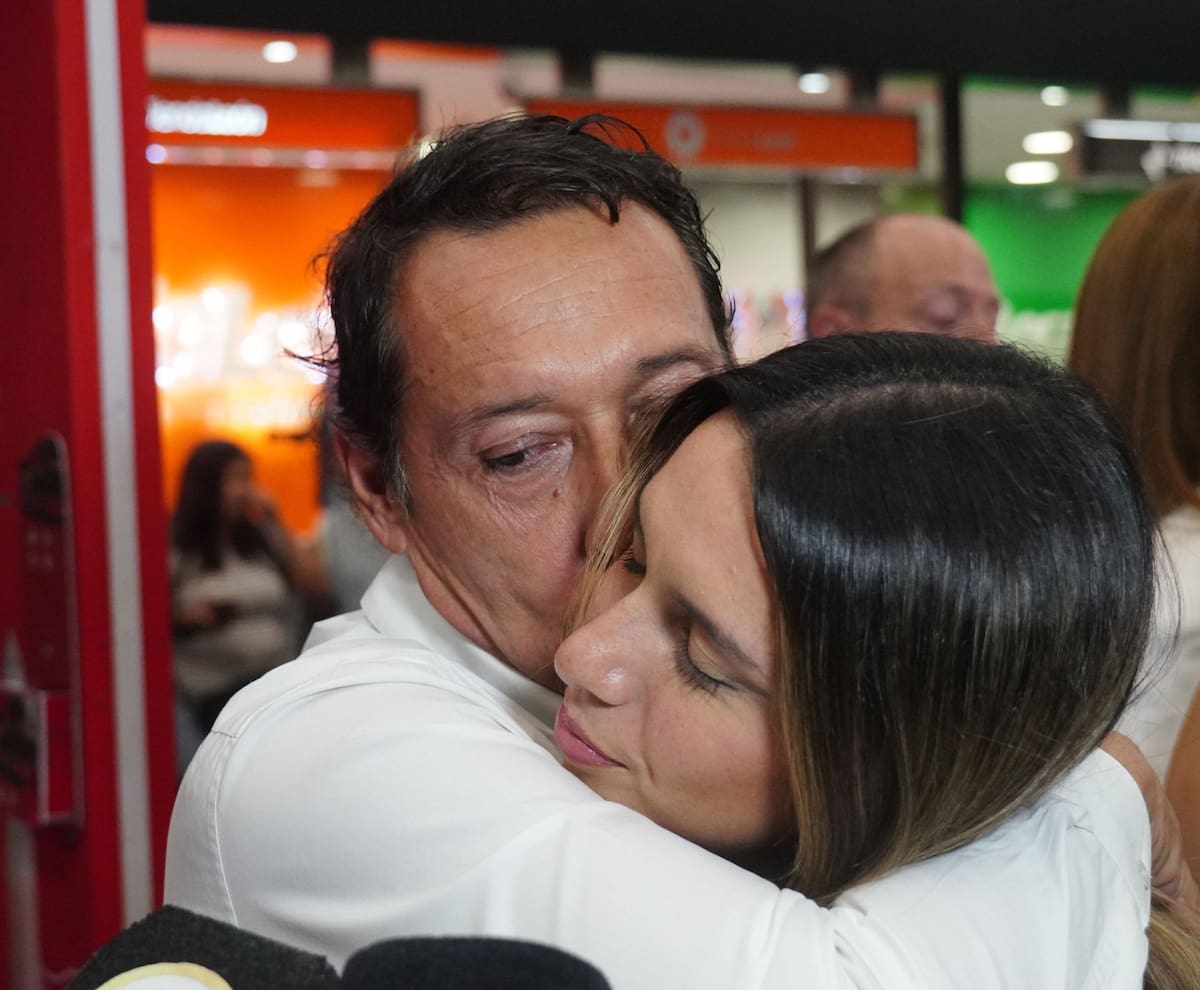 Mariano Páez junto a su hija Agostina.