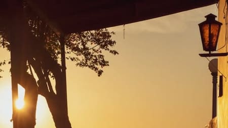 A una hora de Buenos Aires está la ciudad declarada Patrimonio de la Humanidad. Foto: Instagram @coloniadelsacramentouy