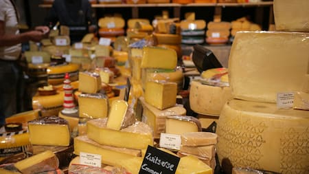 Feria, quesos.