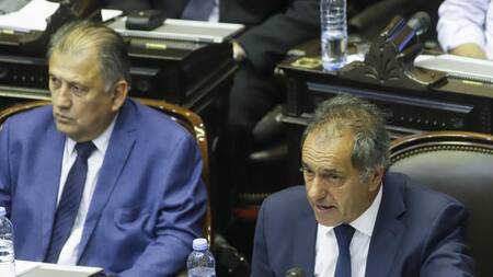 Daniel Scioli en su banca de diputado en la sesión sobre Jubilaciones de Privilegio, AGENCIA NA