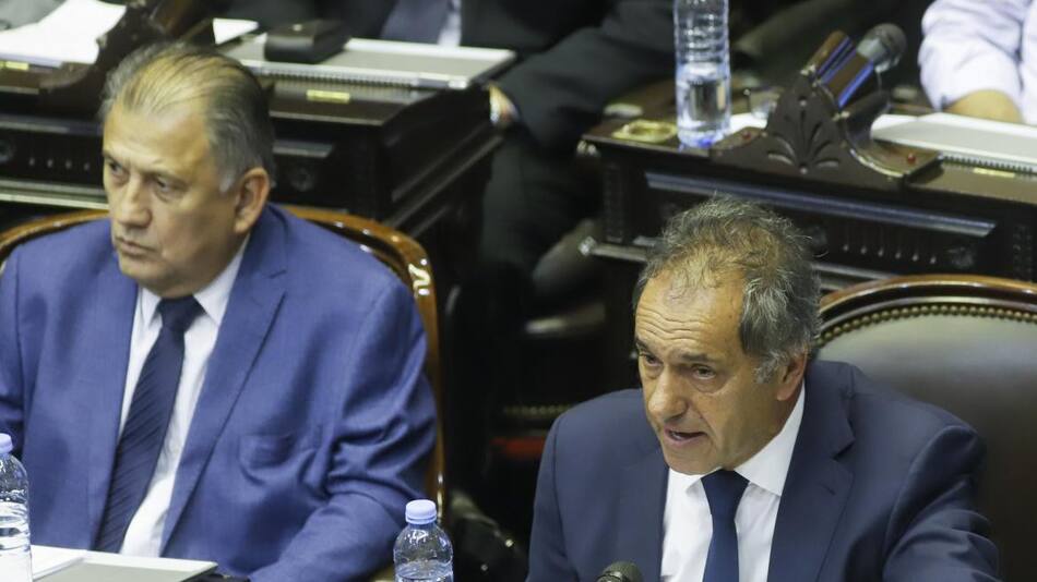 Daniel Scioli en su banca de diputado en la sesión sobre Jubilaciones de Privilegio, AGENCIA NA