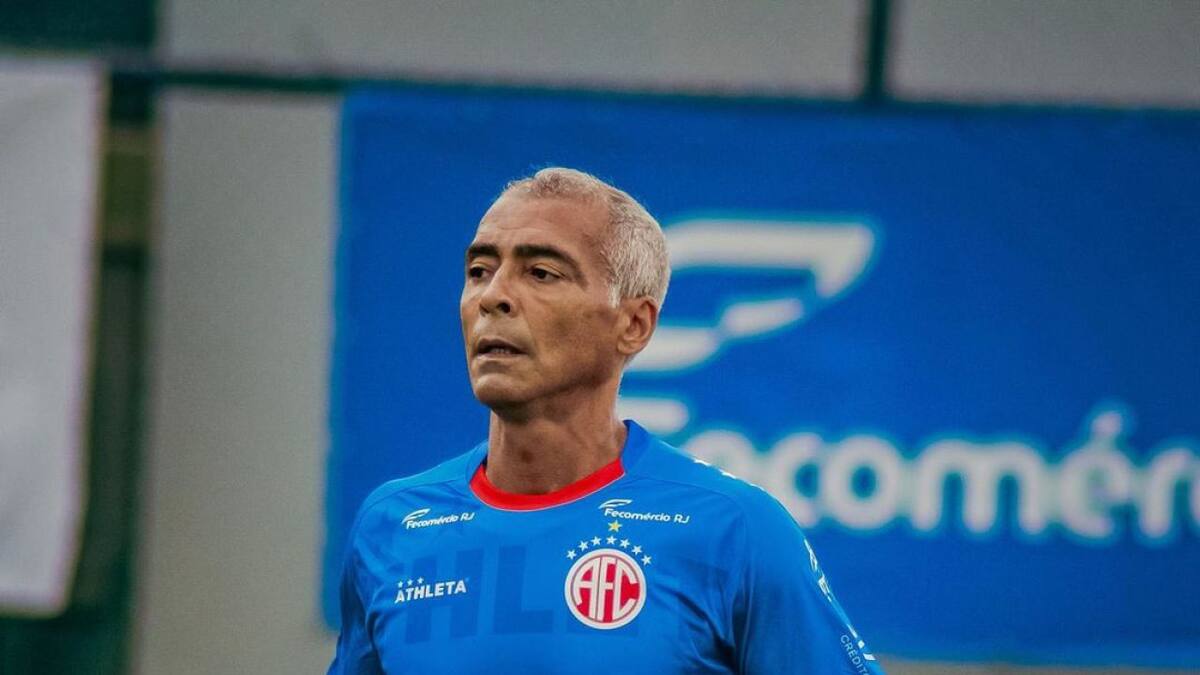 Romario se prepara para volver a jugar. Foto: Instagram @romariofaria