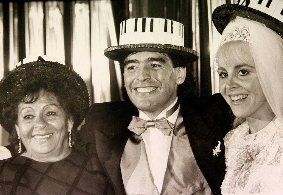 Maradona y Claudia Villafañe casamiento, Reuters