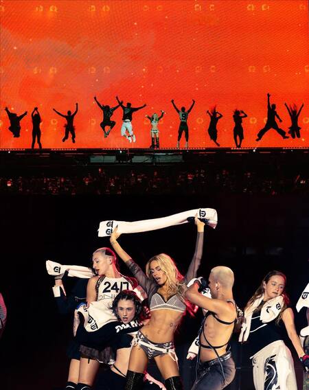 Tini Stoessel en su show "Futttura".