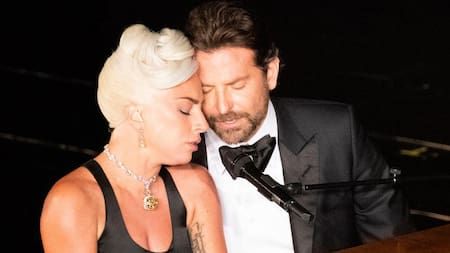 Lady Gaga - Bradley Cooper Entrega Oscar
