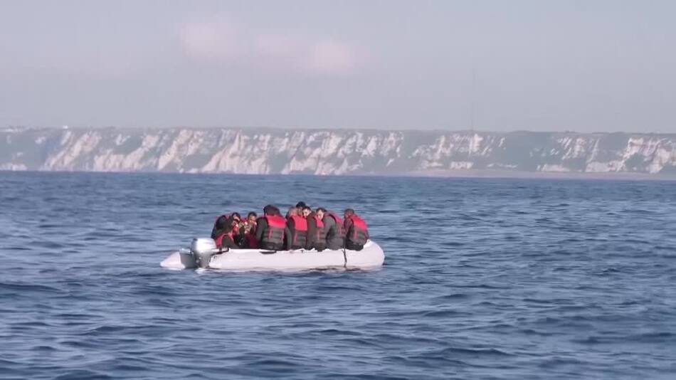 Migrantes en Reino Unido. Foto: Reuters.
