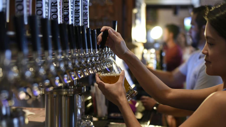 Una importante cervecería cierra sus puertas. Foto: Pexels.