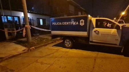 La Policía Científica estuvo trabajando en el lugar. Foto: NA.