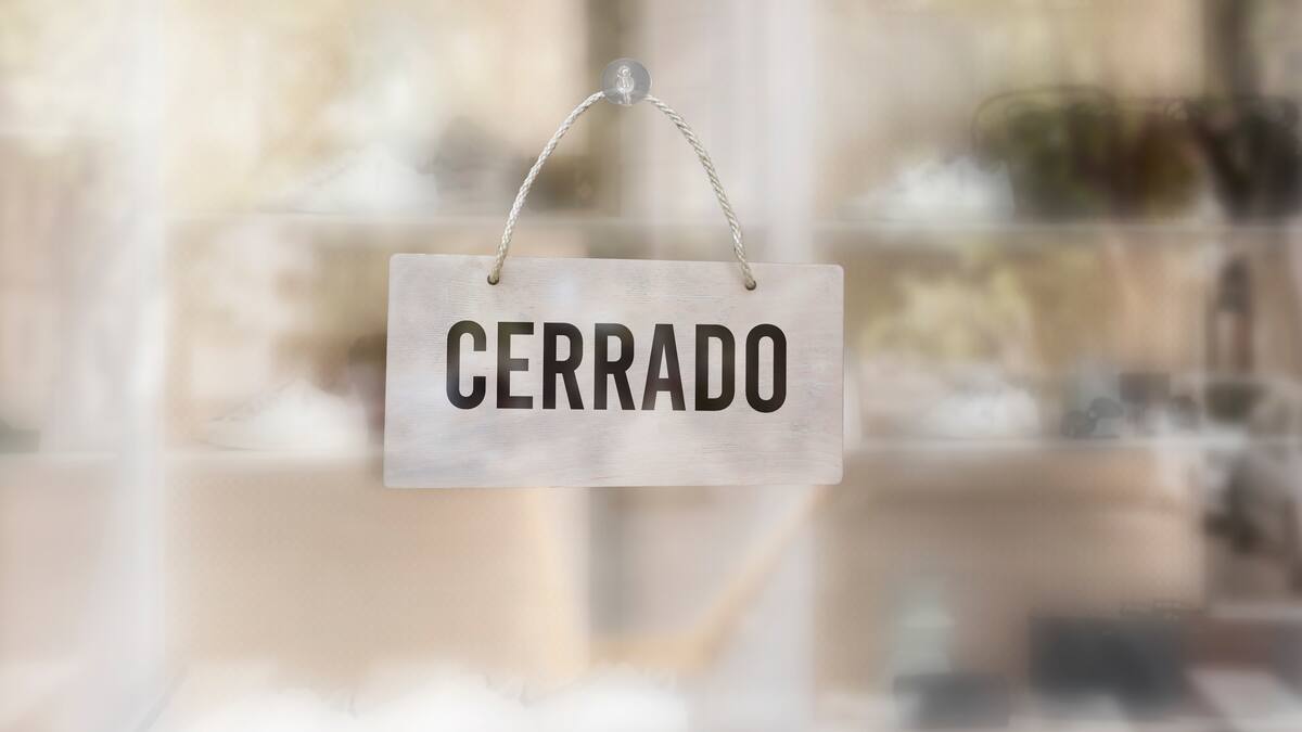Más de 200 empleados quedaron sin trabajo.
