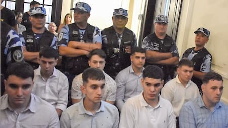 Los ocho jóvenes condenados por el crimen de Fernando Báez Sosa. Foto: NA.