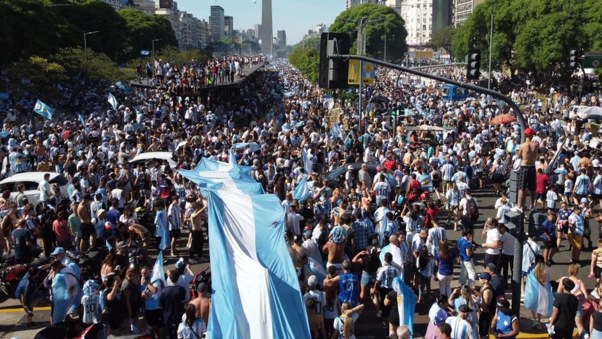 Las mejores postales de los festejos en Argentina tras ganar el Mundial de Qatar 2022