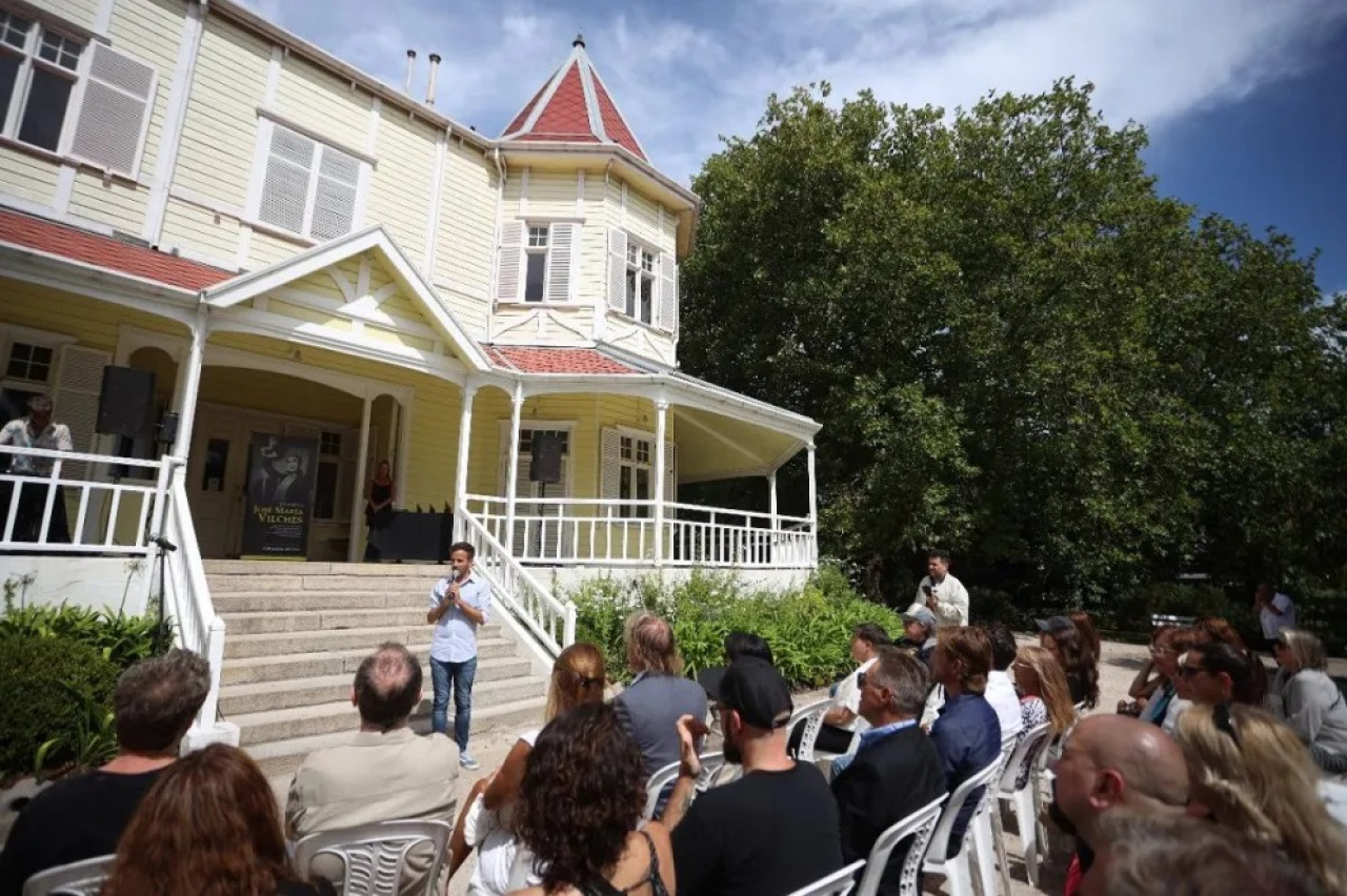 Entrega de Premio José María Vilches en Mar del Plata.