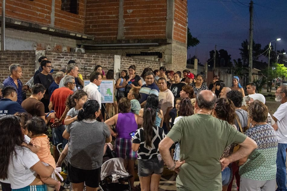 Vecinos y vecinas destacaron la modernización del alumbrado público en Pico de Oro.
