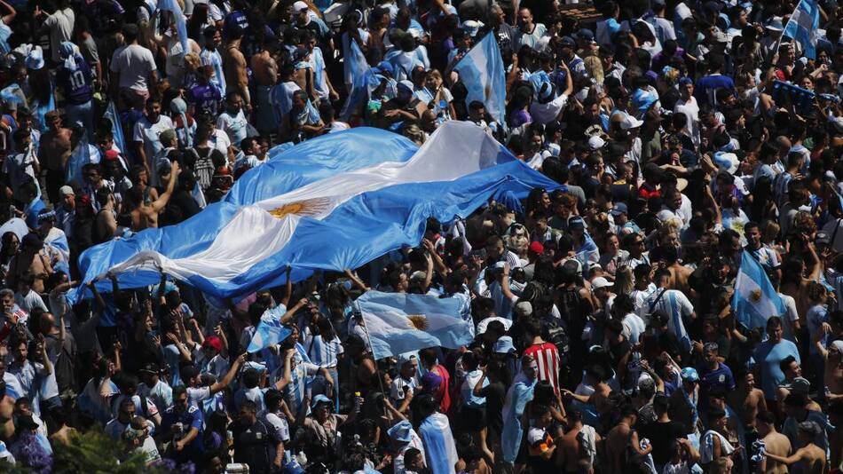 Festejos en el Obelisco. Foto: Reuters.