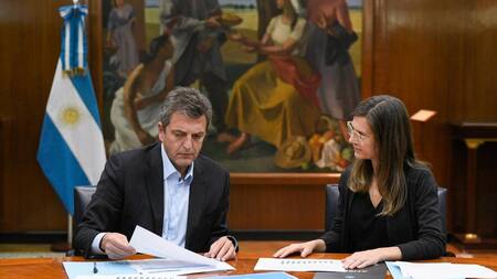 Sergio Massa y Fernanda Raverta. Foto: NA.