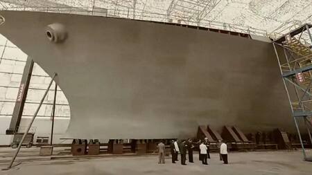 Corea del Norte construye una impactante fragata.