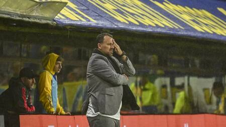 El fútbol argentino se “comió” a otro técnico: Newell’s despidió a Cristian Fabbiani tras nueva una derrota