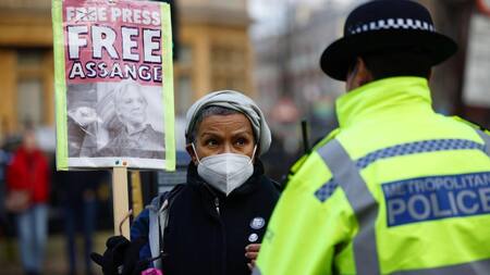 Julian Assange, pedido de asilo, manifestación, Foto Reuters
