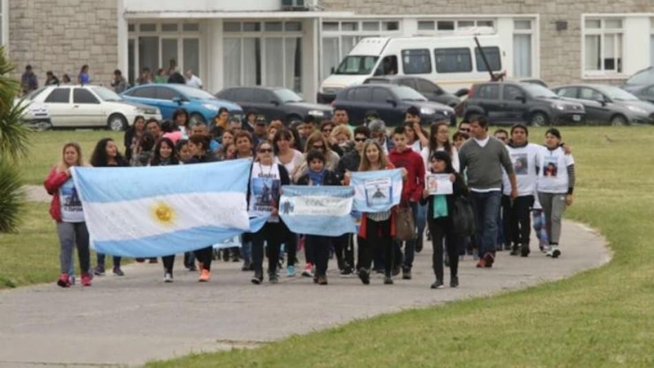 Familiares - ARA San Juan - Marcha
