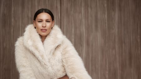 Murió el traje sastrero convencional: la nueva tendencia que luce Pampita para un look elegante en otoño 2026