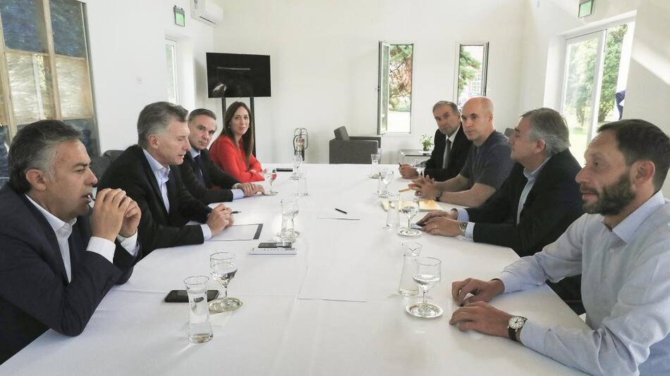 Mauricio Macri y parte del gabinete, NA