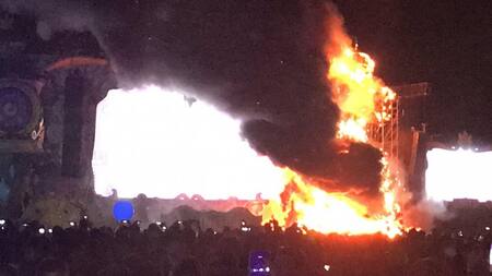Incendio en la Tomorrowland de Barcelona (Twitter)
