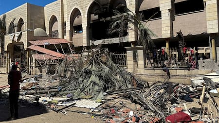 Ataque de Israel sobre una escuela de Gaza. Foto: REUTERS.